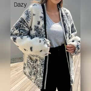 Women's Paisley Print Drop Shoulder Teddy Jacket/Cardigan Medium